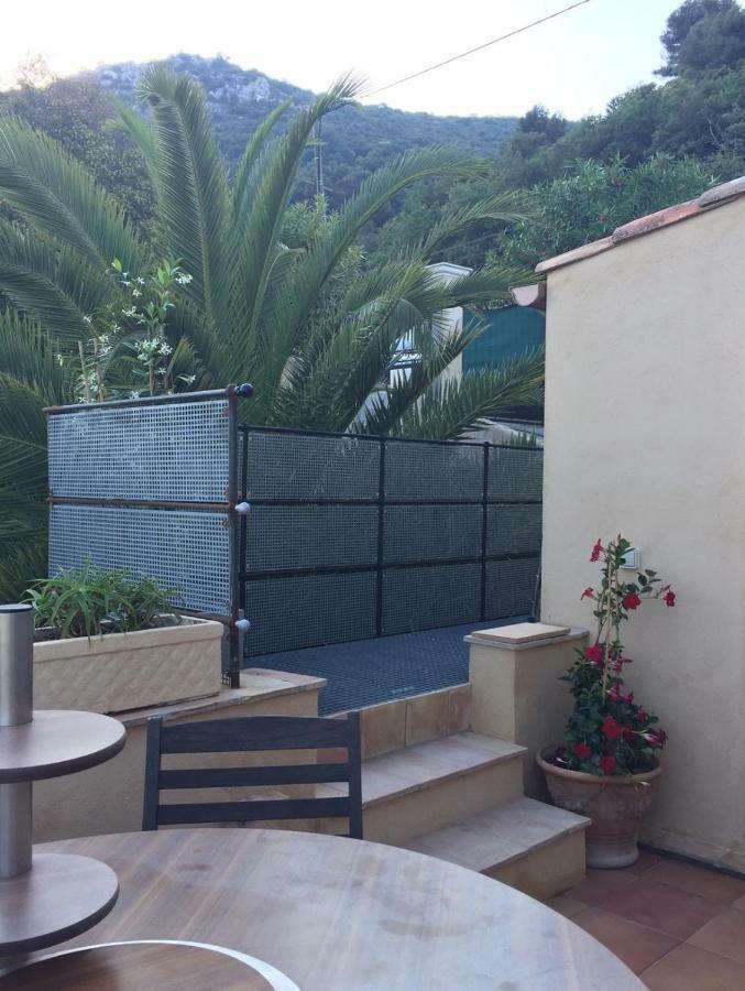 Saberic Apartment Vence Exterior foto